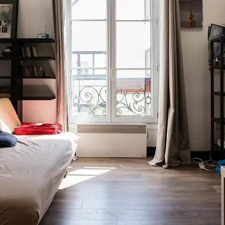 Apartament Charming Studio Near The Eiffel Tower *